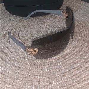 Gucci sunglasses 🕶